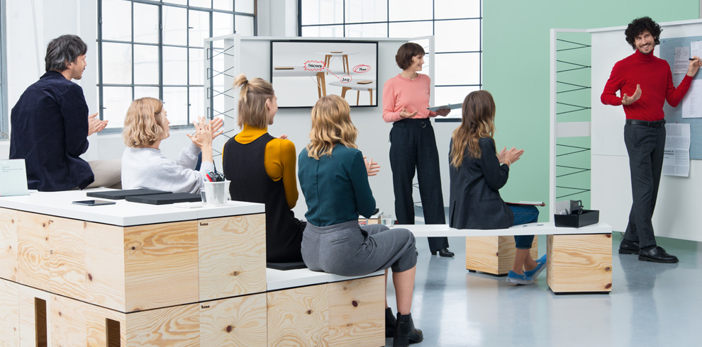 Для больших переговорных, где могут проводиться мероприятия, идеально подойдет модульная мебель Для больших переговорных, где могут проводиться мероприятия, идеально подойдет модульная мебель