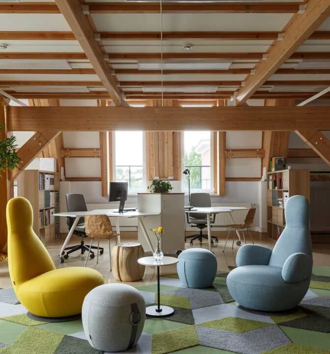 Студия DESIGNIC: интерьер офиса в скандинавском стиле - фото №3