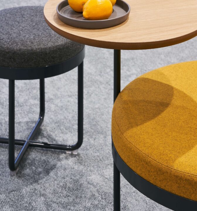 Интерьер офиса в современном стиле для билетного оператора Kassir.ru - фото №8