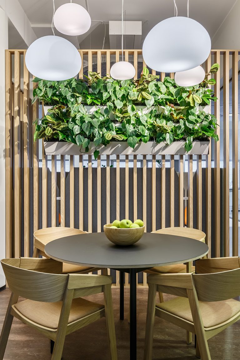 Скандинавский офис для компании Sever Minerals - фото №5